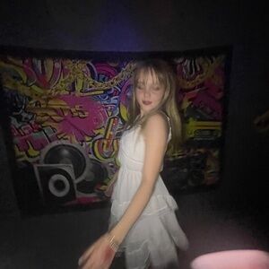 Meet your Posher, Julia